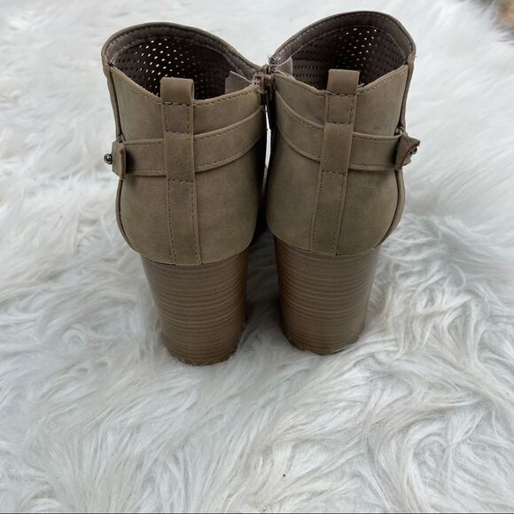 Coconuts by Matisse Lasercut Open Toe Suede Leather Ankle Booties - Picture 7 of 9